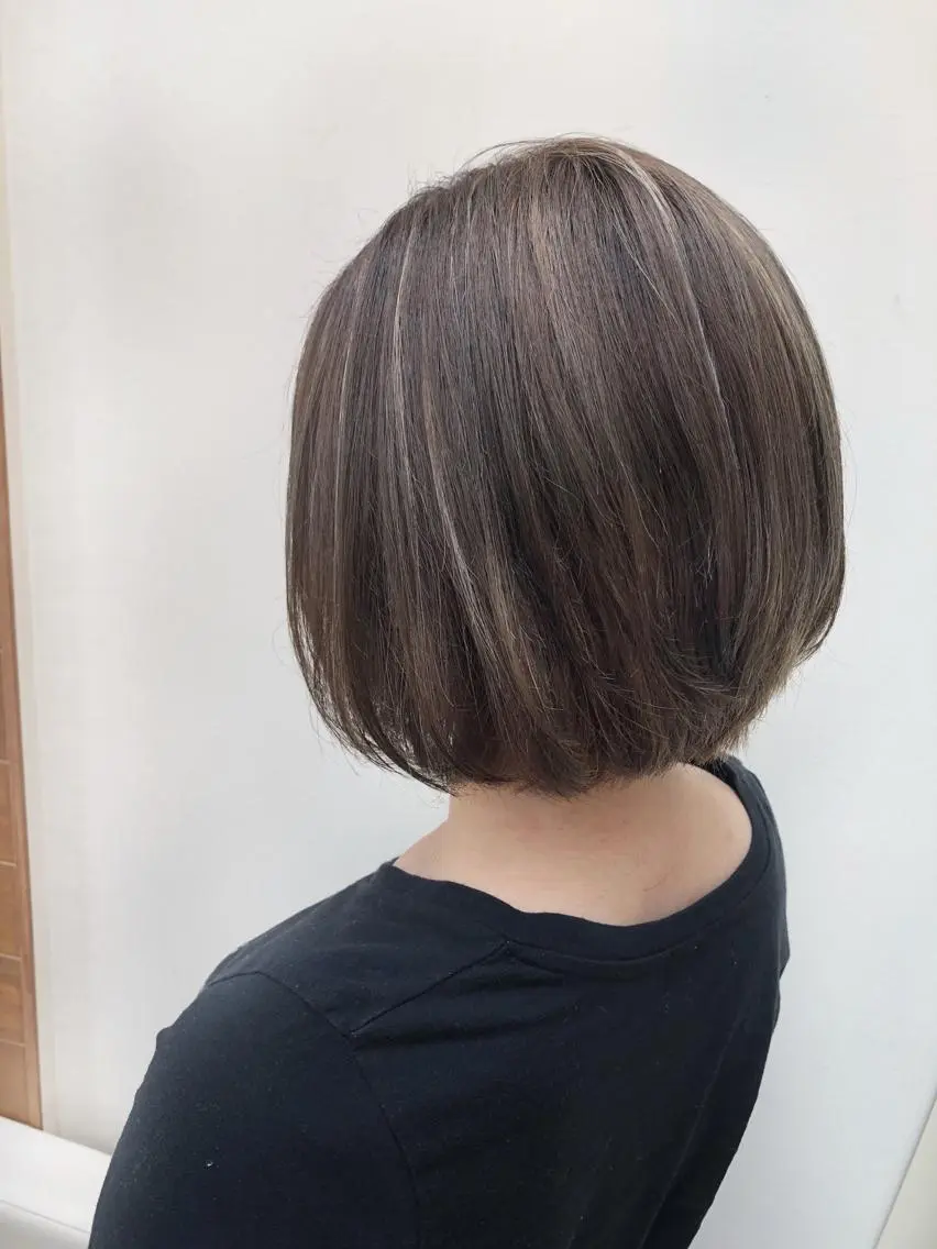 ショート カラー ハイライトカラー ハイライト ナチュラルスタイル/ 透明感カラー/比嘉のヘアスタイル