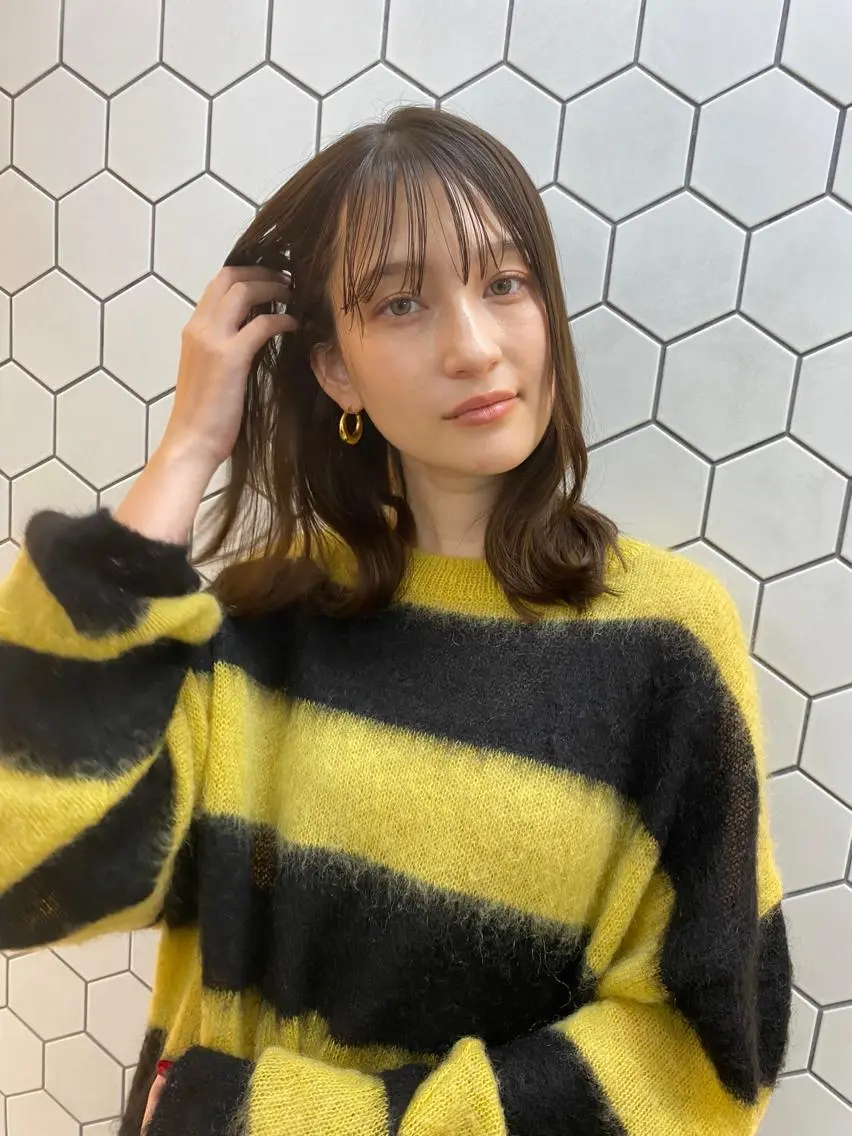 セミロング カラー アッシュ アッシュブラウン ブラウンカラー 透明感カラー ミディアムレイヤー 添田晃基のヘアスタイル