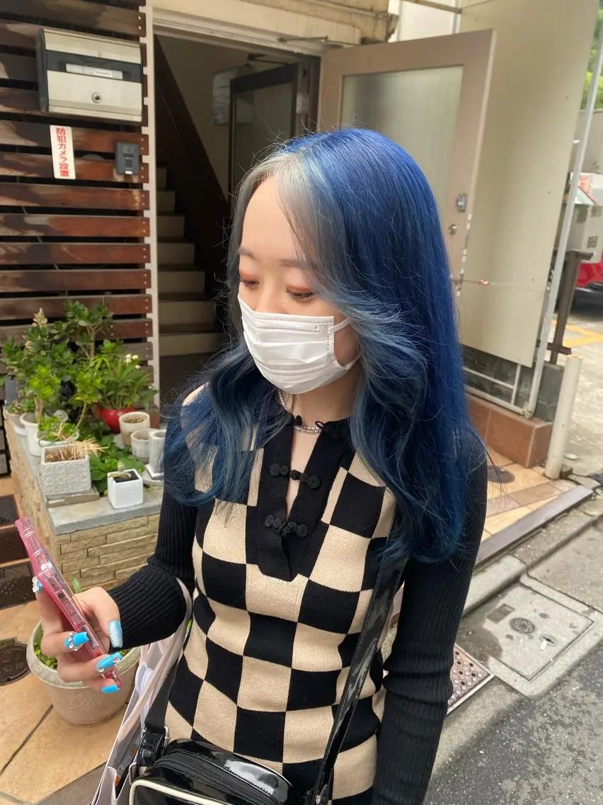 セミロング カラー シールエクステ セミロングパーマ ミストバング ブルーカラー デザインカラー カット ヘアカラー トリートメント レイヤーウルフ エクステ磯部のヘアスタイル