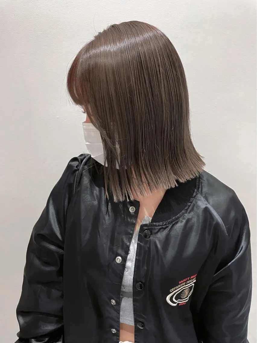 ショート カラー 透明感カラー グレージュ カット ヘアカラー 狩野 羅夢のヘアスタイル