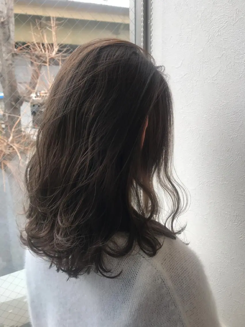 セミロング カラー グレージュ カット ヘアカラー 柴田 祐輔のヘアスタイル