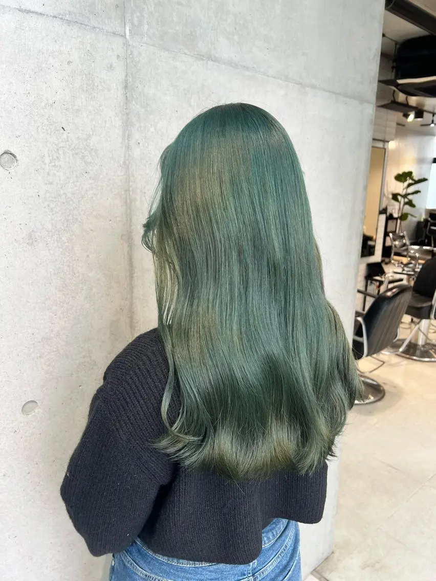ロング カラー カット ヘアカラー トリートメント 赤みゼロ/透明感 カラー🌿KANTAのヘアスタイル