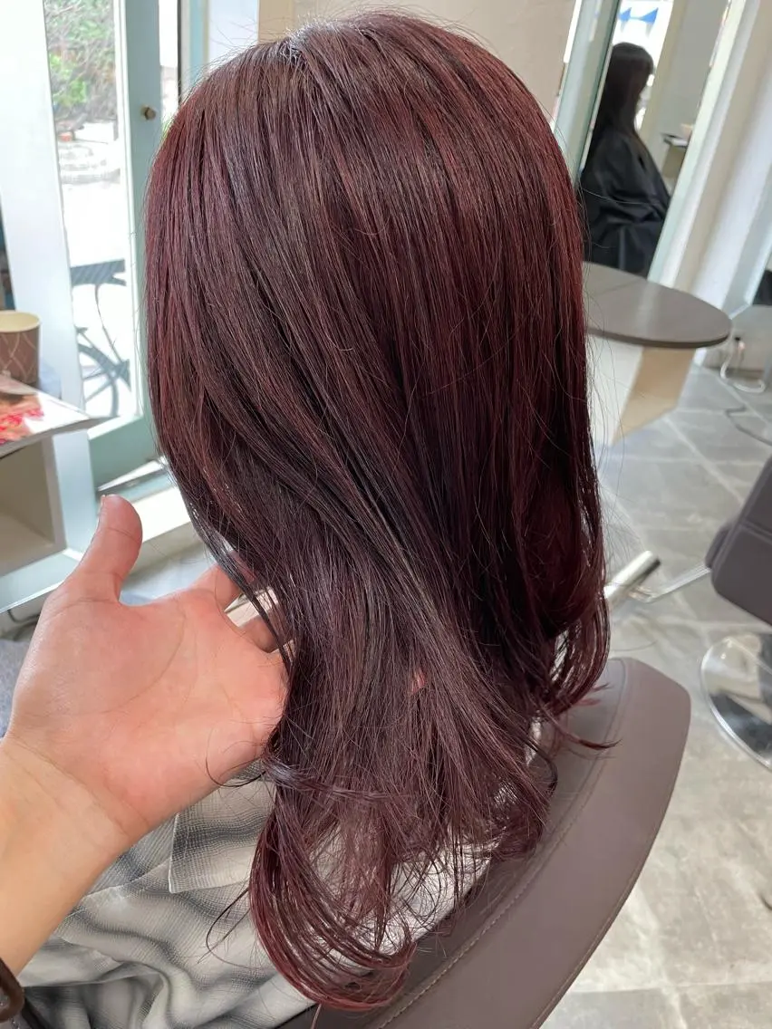 ミディアム カット ヘアカラー トリートメント 平 ちひろのヘアスタイル