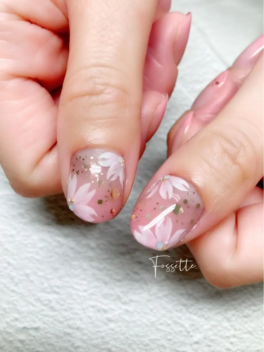 ネイル 桜ネイル フラワーネイル グラデーション 春ネイル ハンドネイル nailsalon Fossetteのネイルデザイン
