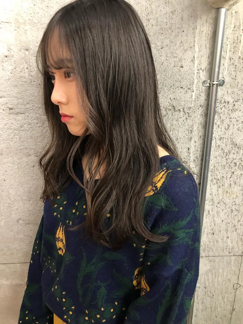 セミロング 透明感カラー 🎀エリコ🌈のヘアスタイル