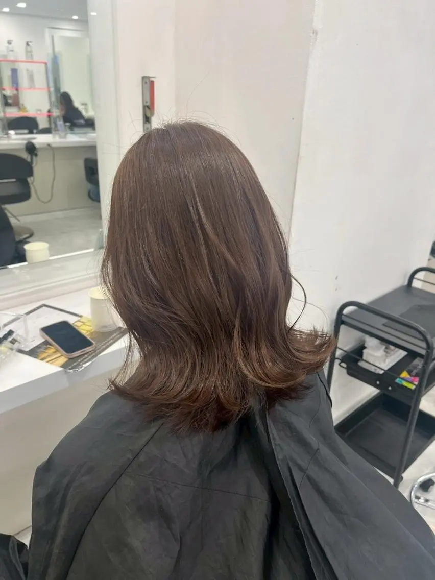 カラー トレンドスタイル🪞 ベージュブラウン🤎のヘアスタイル
