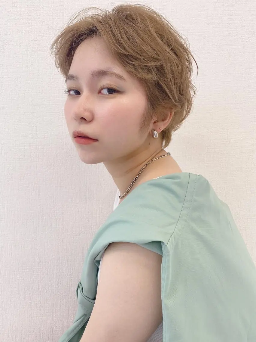 ショート はるやま せりなのヘアスタイル