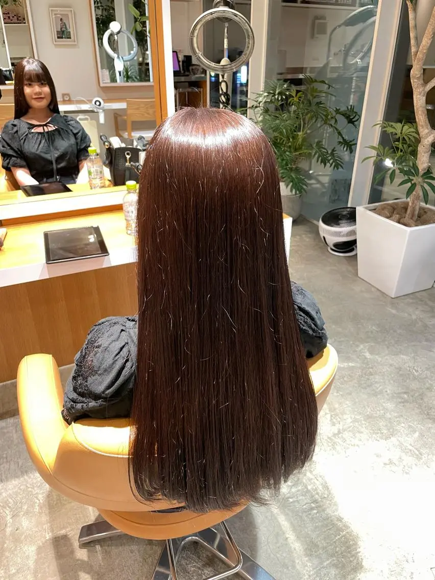 ロング 山口 芽依のヘアスタイル