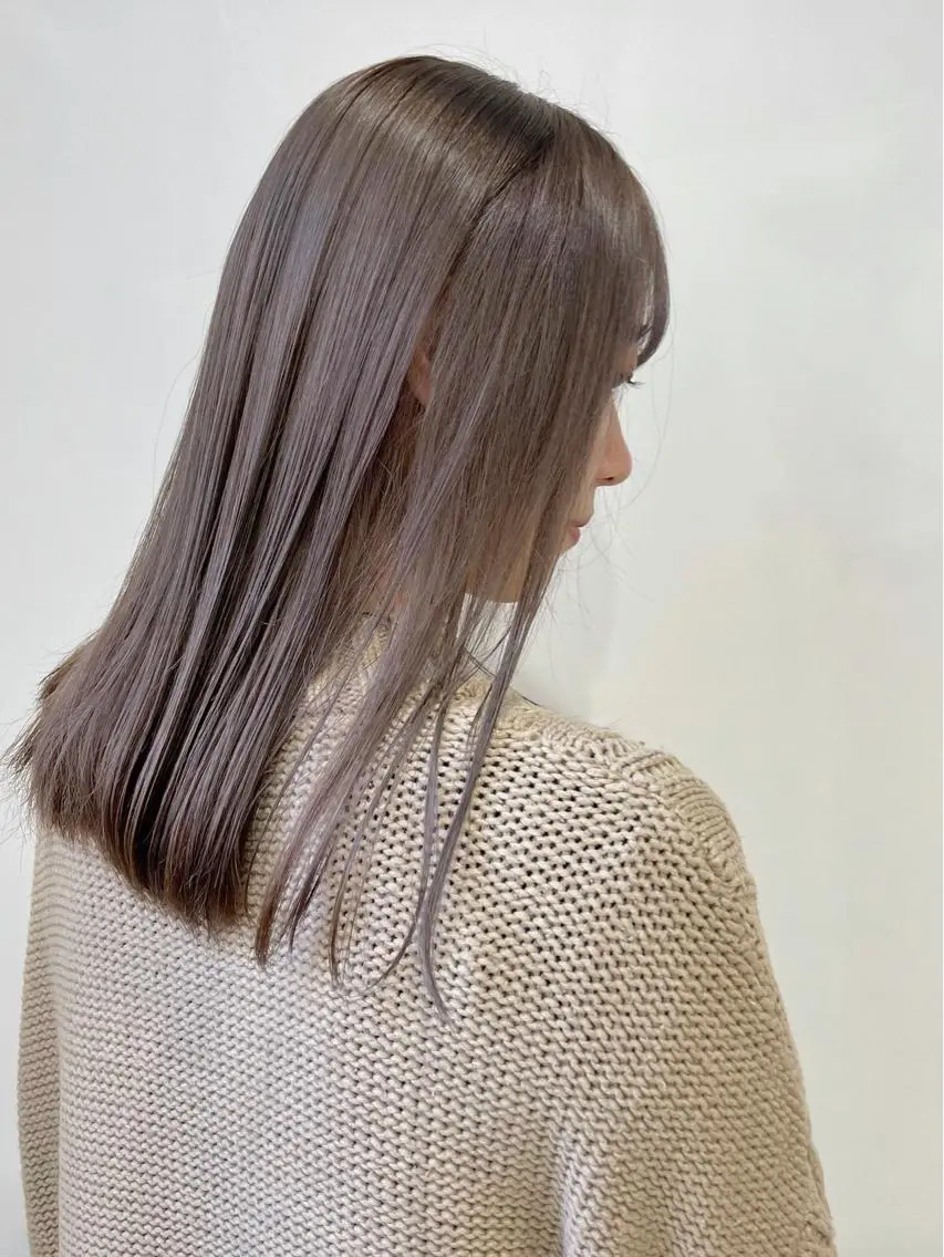 カラー white.梅田 デザインカラー🦄のヘアスタイル