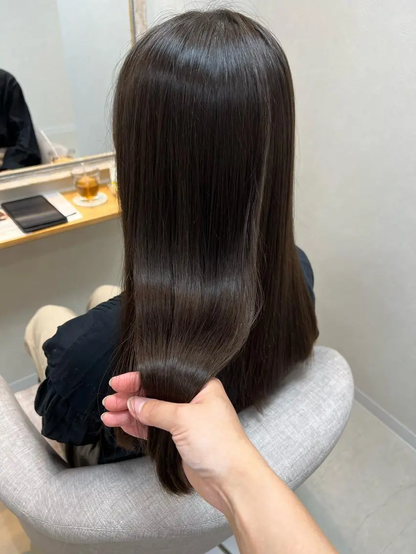 ロング カット 縮毛矯正 トリートメント ショート/白髪ぼかし 君和田若菜のヘアスタイル