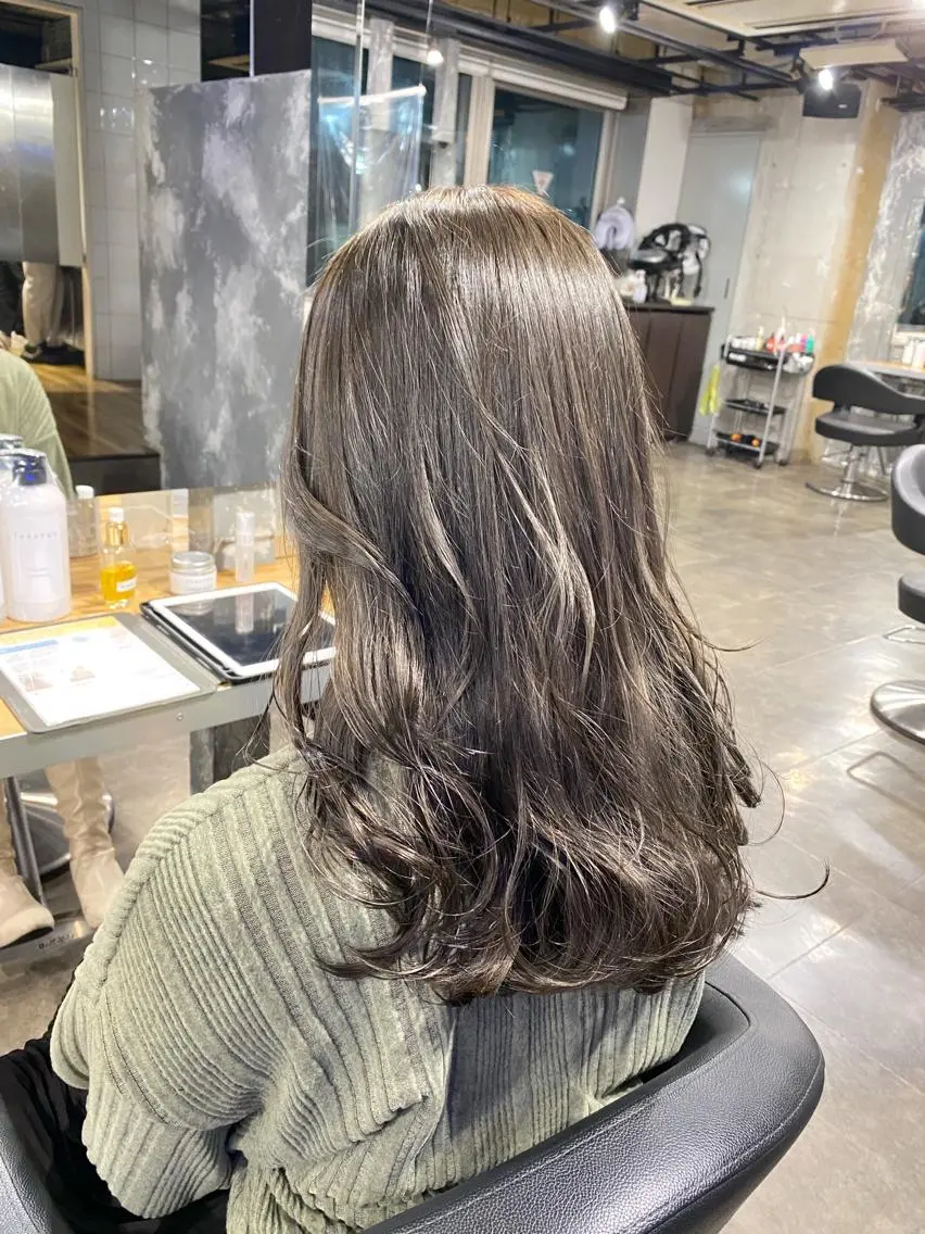 ロング カラー ヘアカラー トリートメント ヘッドスパ ヘアセット エフェクトブリーチ 🌟前澤啓太朗のヘアスタイル