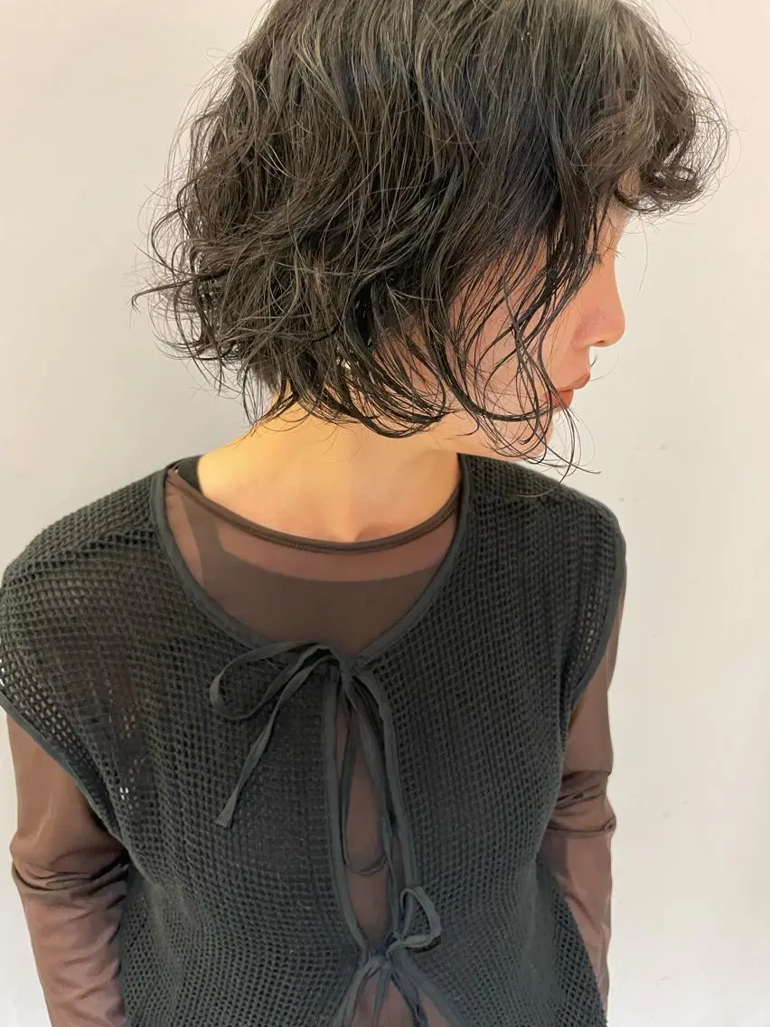 ショート パーマ カット ヘアカラー トリートメント 林 季香のヘアスタイル