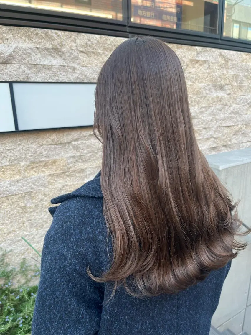 ロング カラー アッシュ ベージュカラー ✨透明感カラー✨ 🦖佐々木未来🦕のヘアスタイル