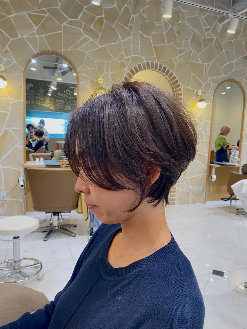 ショート カラー くびれヘア ショートヘア 坂井 茅聖のヘアスタイル