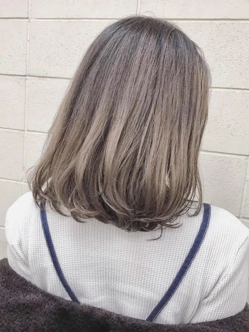 カラー バレイヤージュ ショート・ボブ 徳竹淳一のヘアスタイル