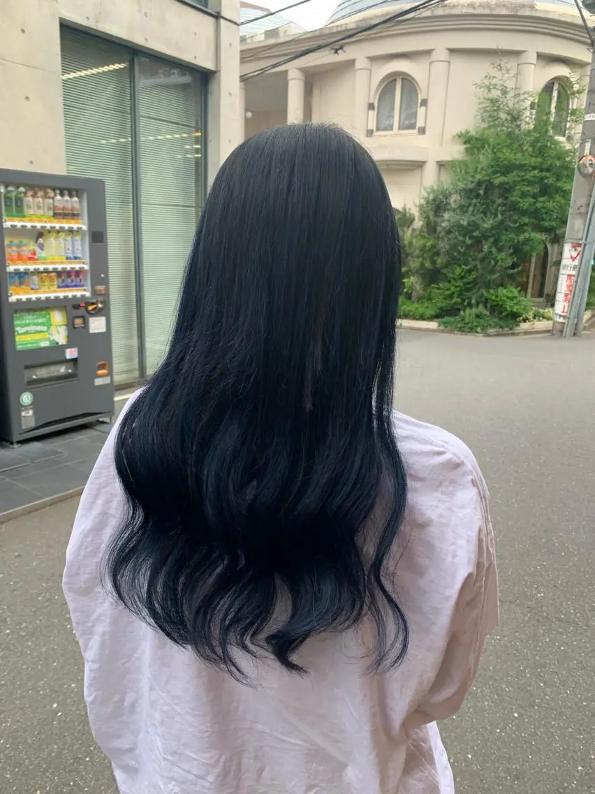 ロング カラー ネイビーカラー ヨシンモリ 韓国風ヘア ロング 色落ちまでキレイに! !女性サロンのヘアスタイル