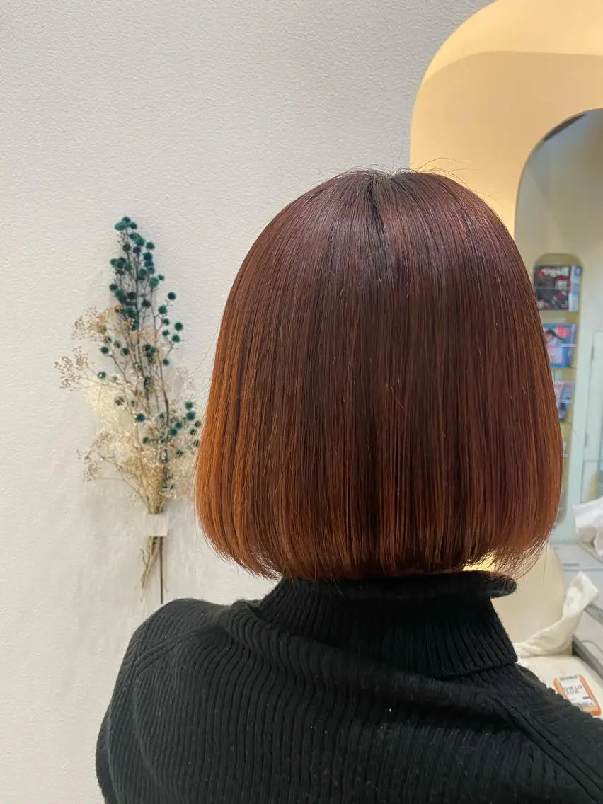 ミディアム カット 河原町/艶髪/西田 晴香のヘアスタイル
