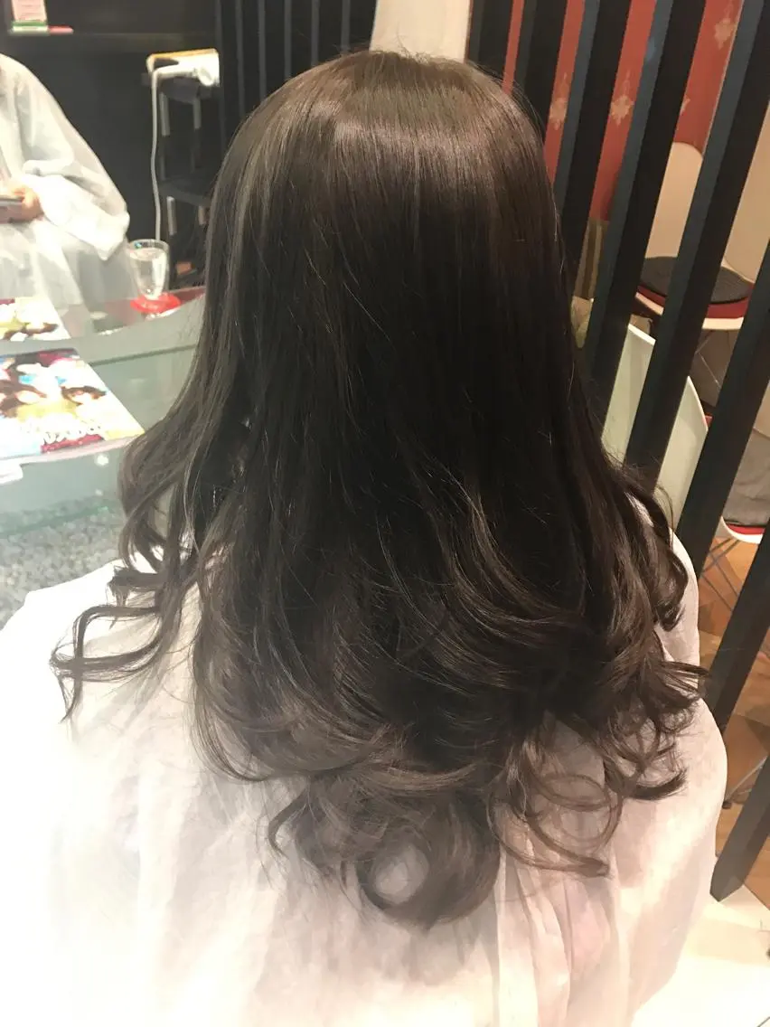 ロング カラー ブルーカラー ブルーグレー ブルーグレージュ グレージュ 🔹TOMO🔹 圧倒的経験値🔹のヘアスタイル