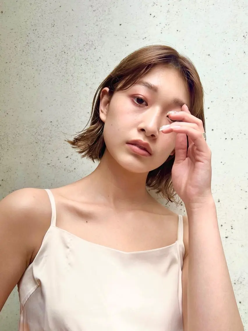 ミディアム カラー ベージュカラー 透明感カラー グレージュ ボブ カット ヘアカラー トリートメント レイヤー専門家 ダブルカラー修のヘアスタイル