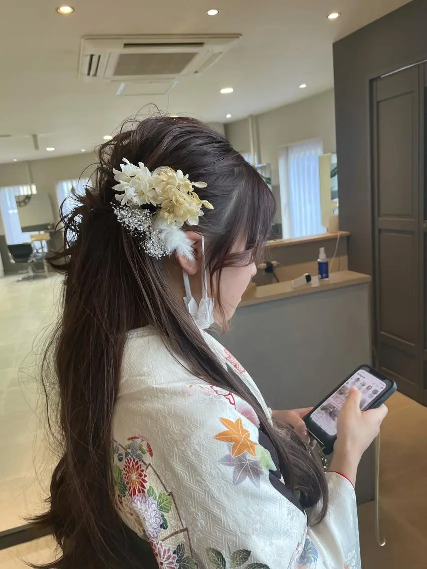 セミロング ヘアアレンジ 卒業式のヘアスタイル モデルさん募集中IT byALBUM八王子のヘアスタイル