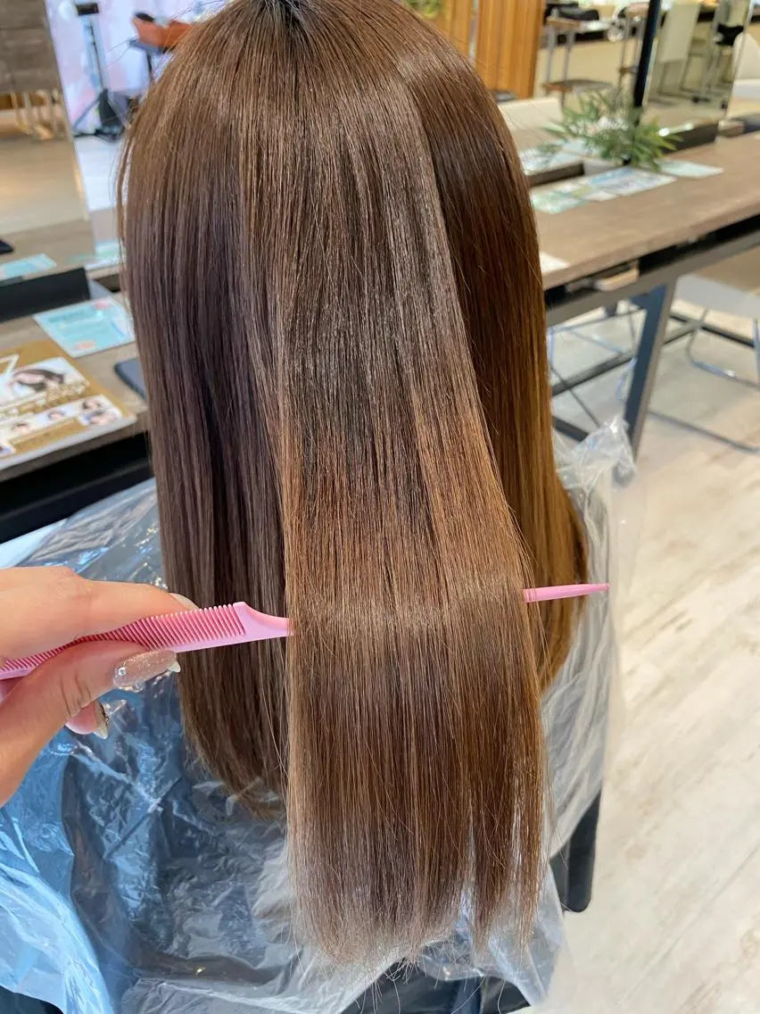 ロング トリートメント 酸熱トリートメント 小顔レイヤー/ ベージュ🤍Rieのヘアスタイル
