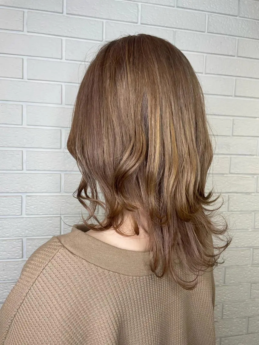 ロング カラー ベージュカラー ブリーチ ハイトーンカラー ミルクティーベージュ ニュアンスデザイン✄ YOU♡のヘアスタイル
