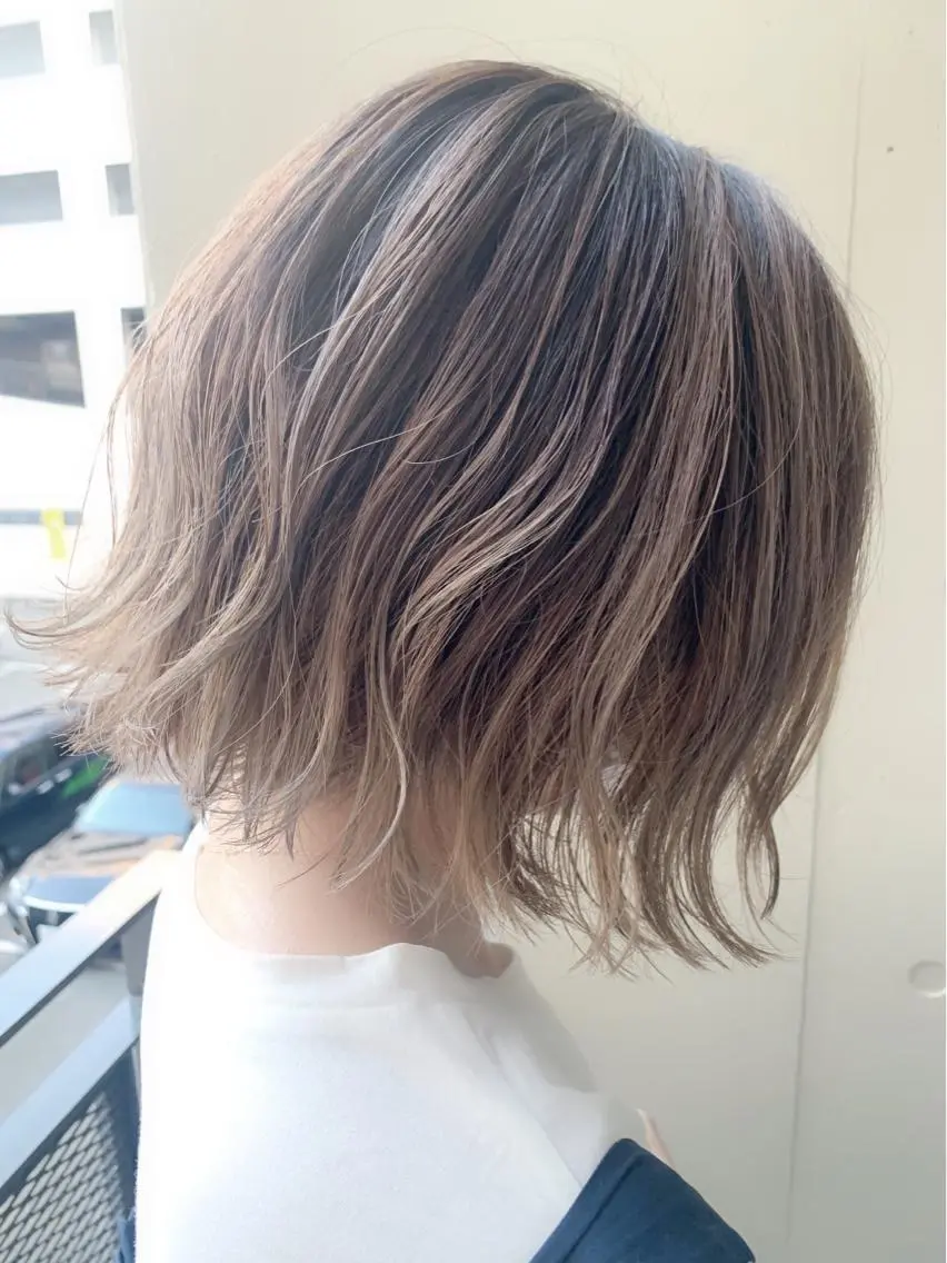 ショート カラー 吉田 淳則のヘアスタイル