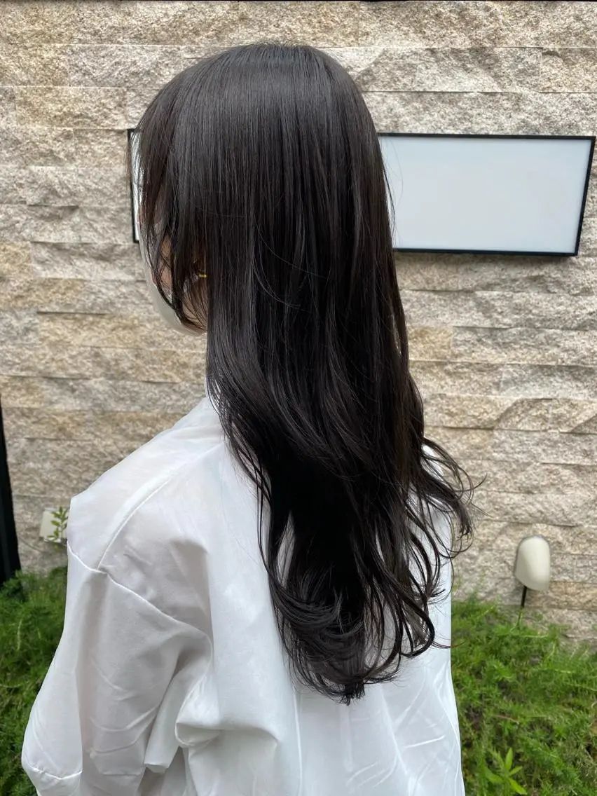 ロング カラー グレージュ オリーブグレージュ オリーブグレー カット ヘアカラー トリートメント ✨透明感カラー✨ 🦖佐々木未来🦕のヘアスタイル