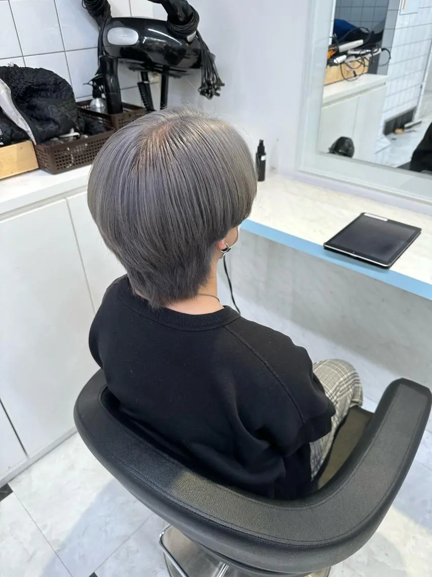 ショート カラー 🪄池袋ハイトーン 🪄ブリーチカラーのヘアスタイル
