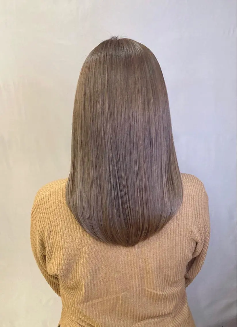 セミロング カラー ヘアカラー トリートメント 宮原 佳苗のヘアスタイル