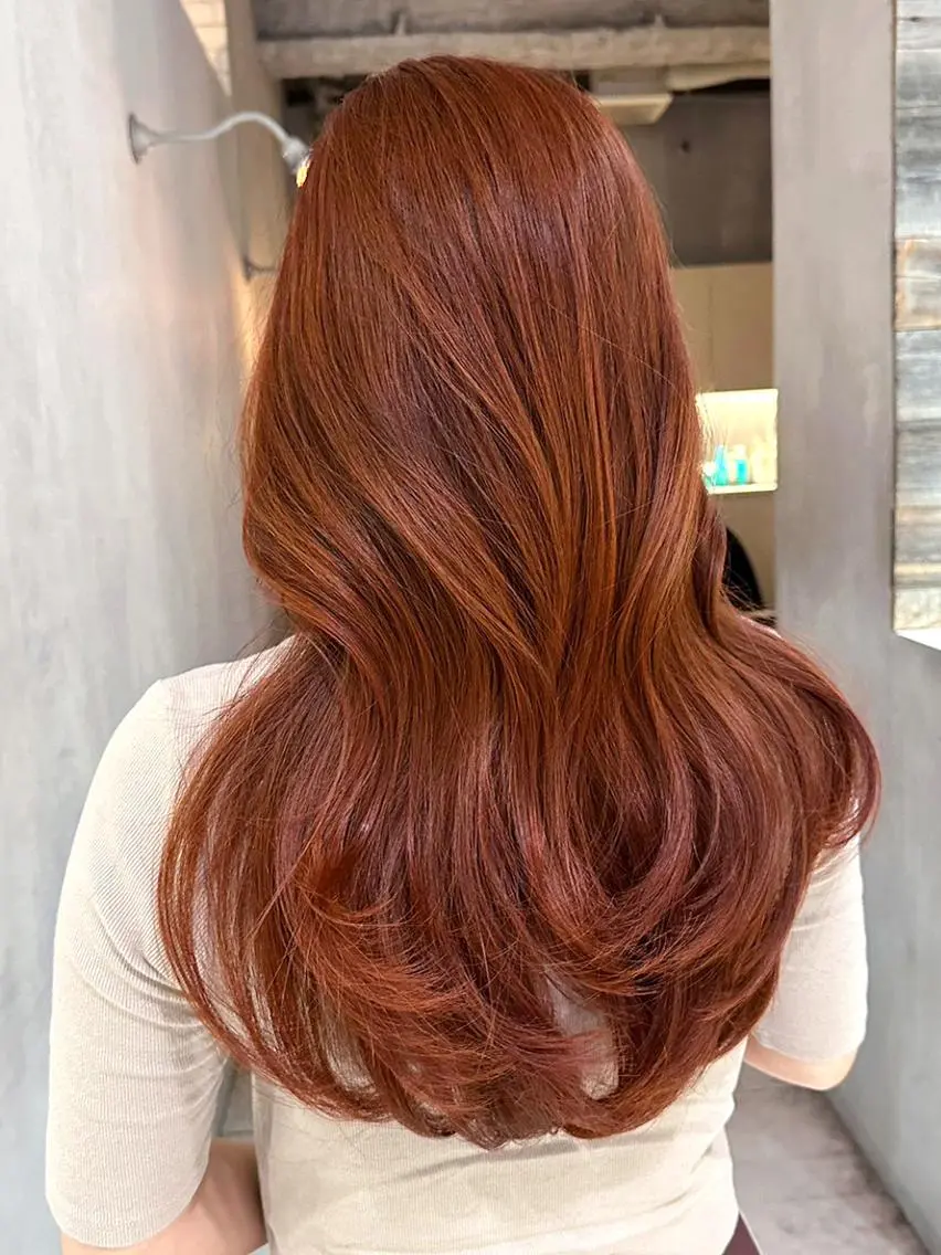 カラー セミロング オレンジ レイヤーカット カット ヘアカラー トリートメント ITbyALBUM 中野店のヘアスタイル