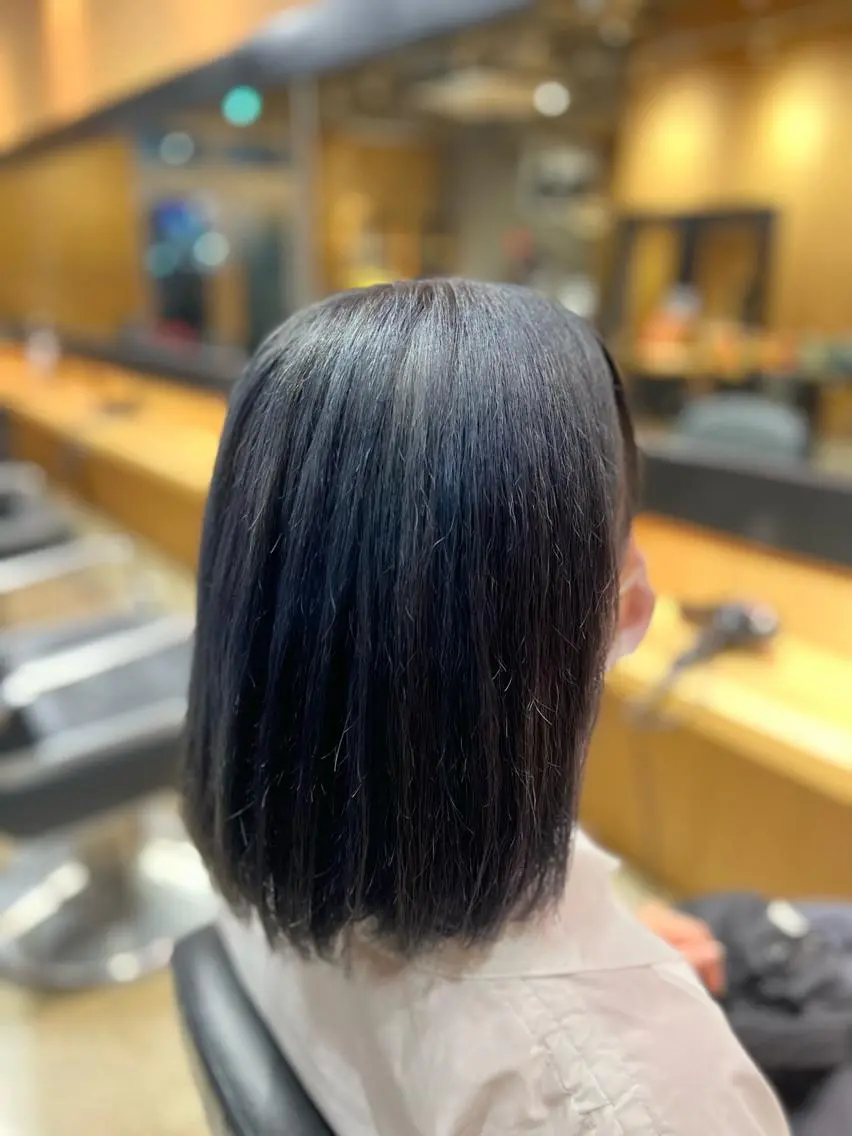 ミディアム カラー ヘアアレンジ ブルーカラー 渡部 彩花のヘアスタイル