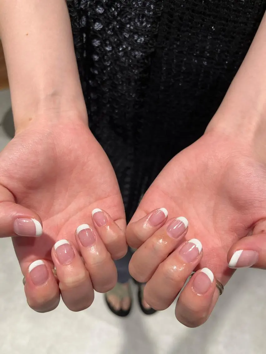 ネイル フレンチネイル 小川 奈々花のネイルデザイン