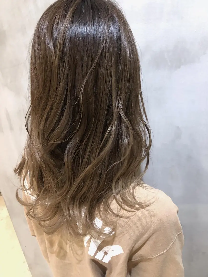セミロング セミロングパーマ アッシュ ボブ エクステ 外国人風カラー カット ヘアカラー 夜23時まで予約🉑 reverieあきらのヘアスタイル