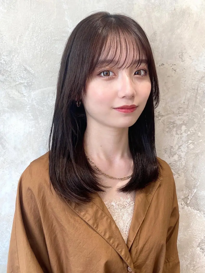 セミロング カラー パーマ セミロングパーマ ベージュカラー ブラウンカラー ブラウンベージュ くびれヘア 顔周り/くびれヘア 韓国ヘア💕風間るなのヘアスタイル
