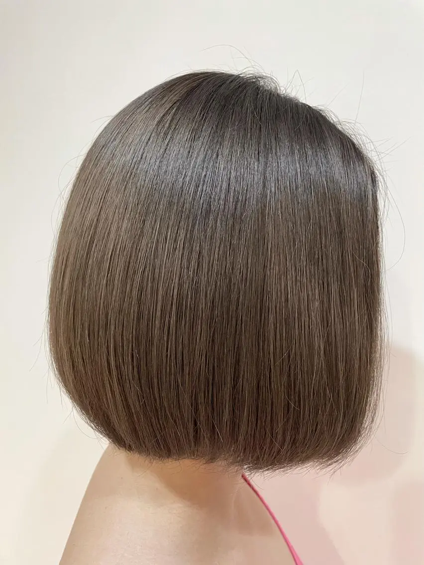 ミディアム ボブ カット ヘアカラー トリートメント ✨美髪サラ艶トレンド 橋柿 実紀✨のヘアスタイル