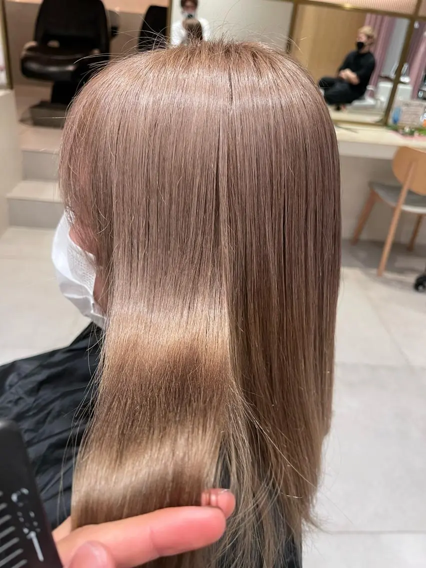 セミロング カラー パーマ ヘアアレンジ ヘアカラー トリートメント 内田 志乃のヘアスタイル
