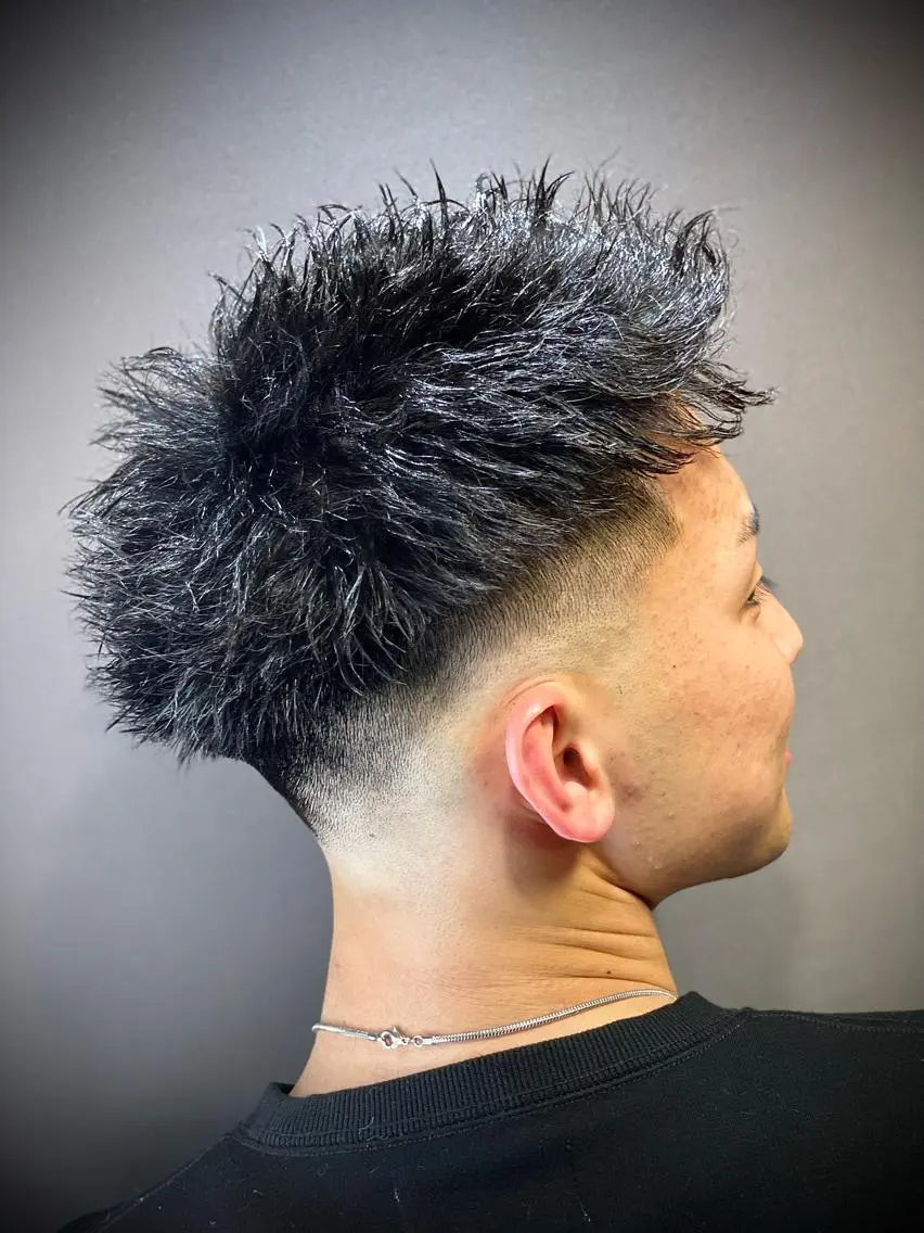 ショート パーマ メンズ 浅見 天翔のヘアスタイル