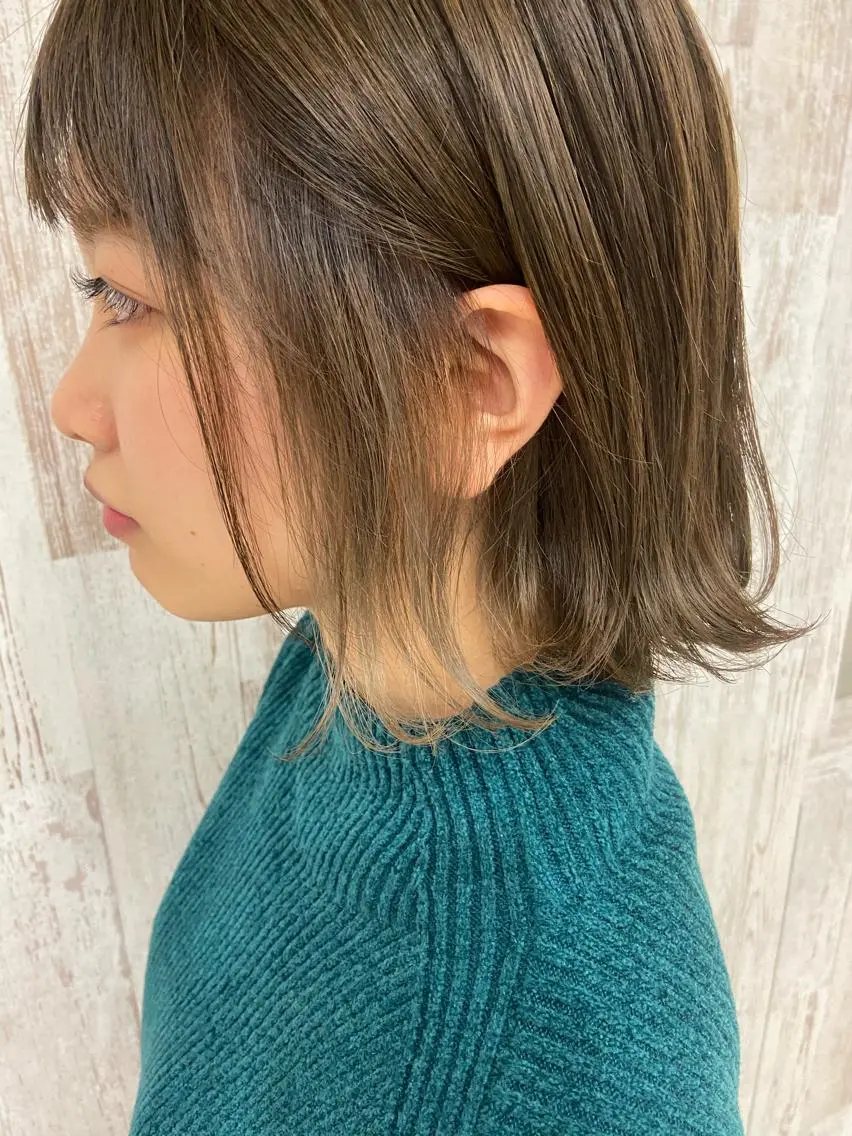 ショート 外ハネヘア カット ヘアカラー Oopsレイヤー 加藤澄都のヘアスタイル