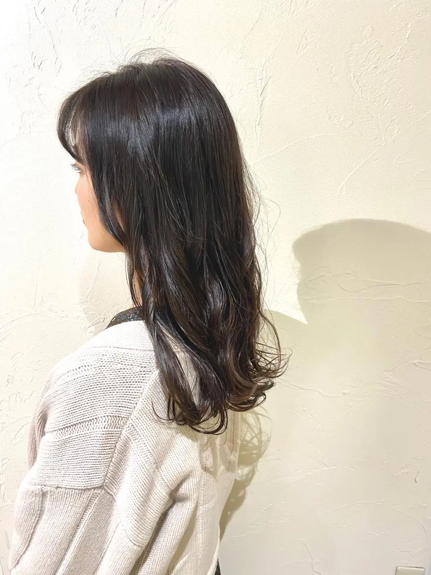 セミロング カラー アディクシーカラー ブルーカラー 透明感カラー トリートメント アメリラブヘアー 土屋 洋平のヘアスタイル