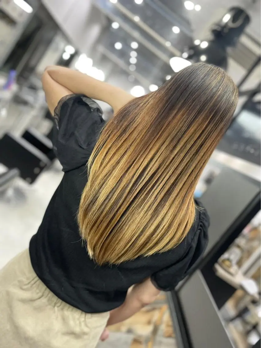 ロング カラー パーマ ブリーチ 酸性ストレート ストレートパーマ VIM hairおもろまち店のヘアスタイル