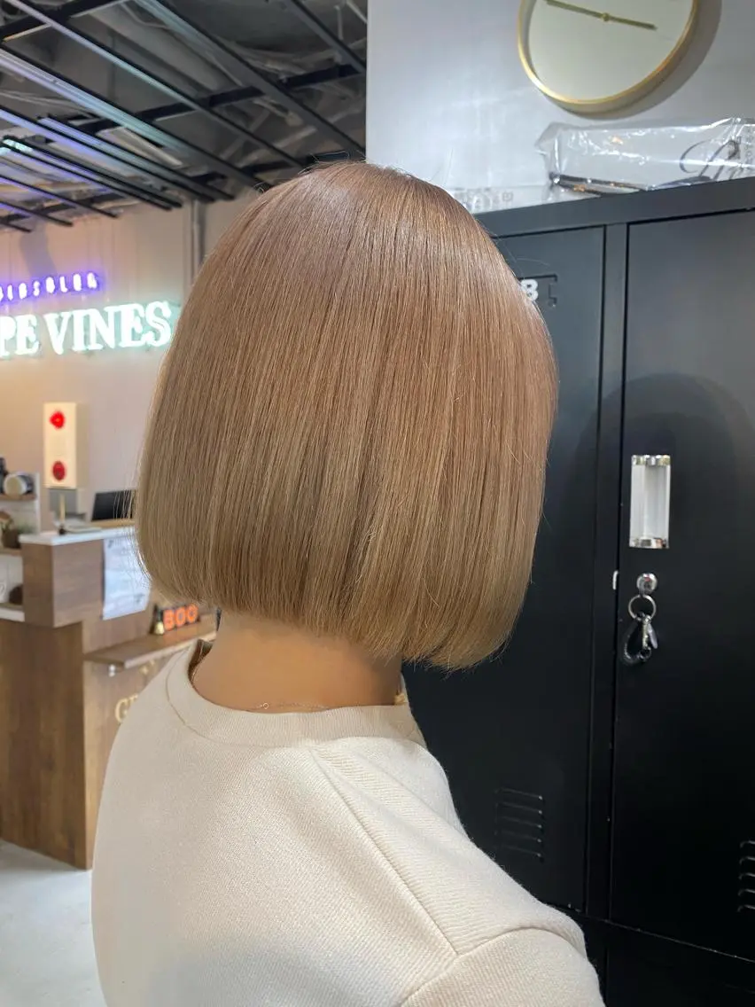ミディアム カラー yuuka🌻 ハイライト/艶カラーのヘアスタイル
