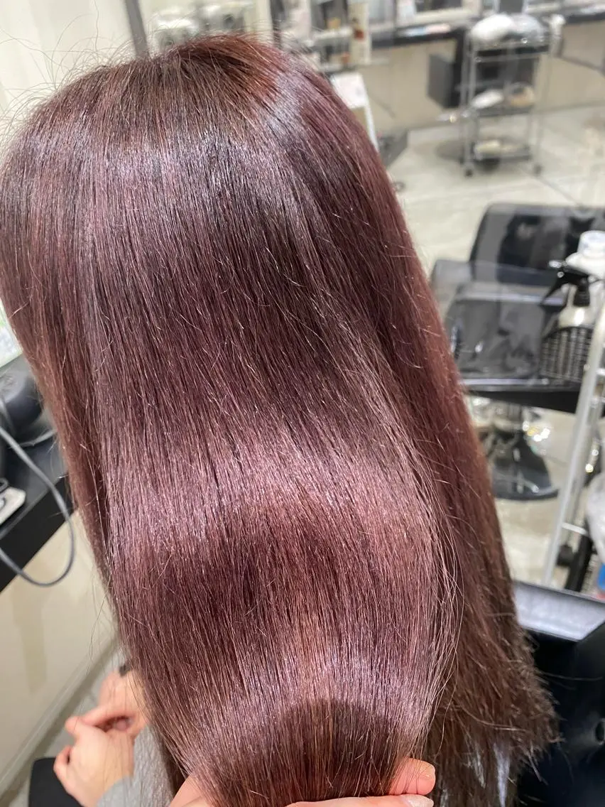 カラー ブリーチ 丸尾 沙弥香のヘアスタイル