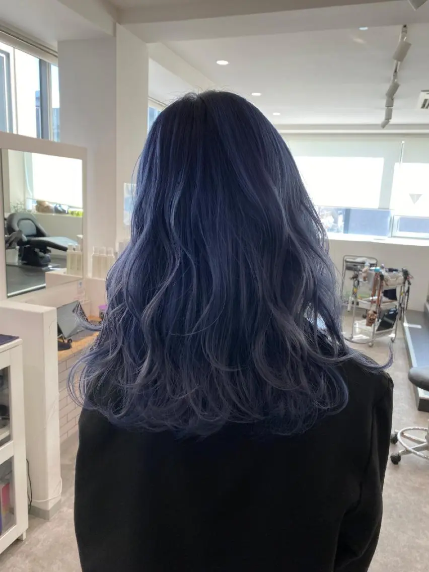 ミディアム カラー ブルーカラー グラデーションカラー トリートメント JILBLAN京都 ショート/ハイライトのヘアスタイル