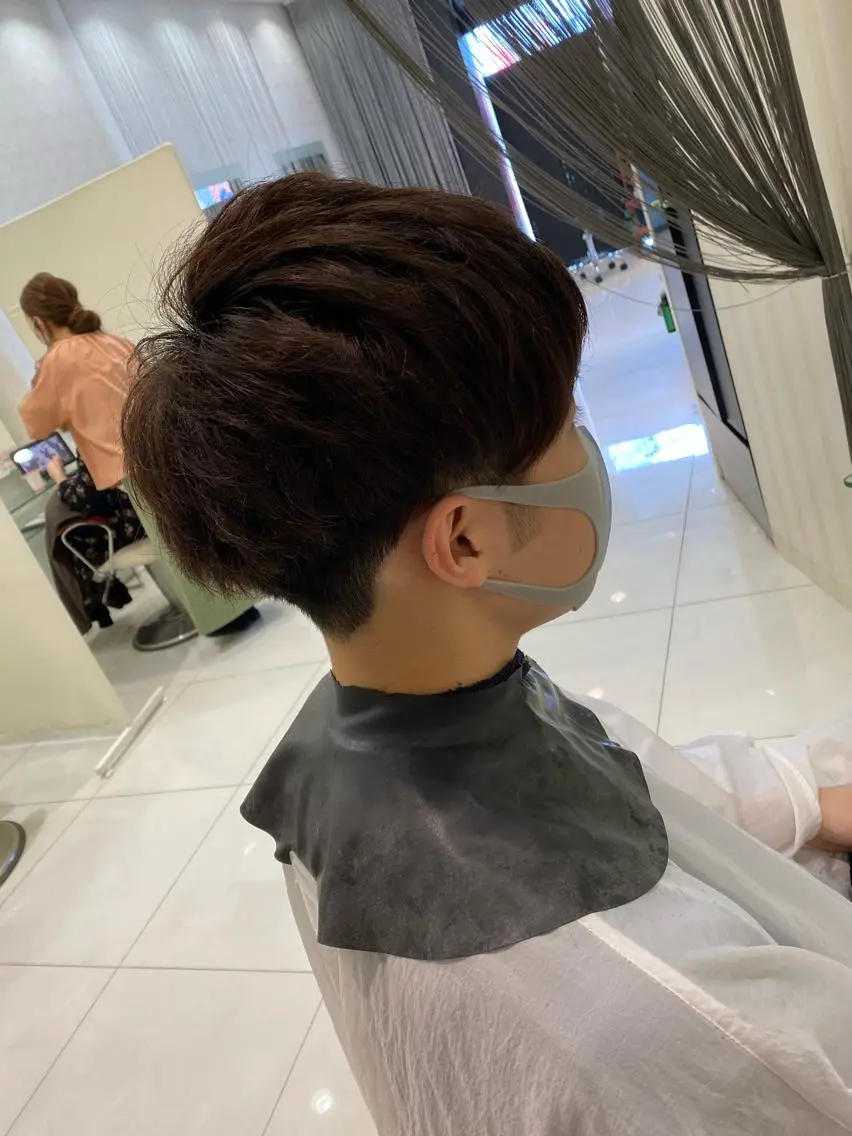 ショート メンズ マッシュ 刈り上げ 【育休中】EARTH 荒井店HARUNAのヘアスタイル