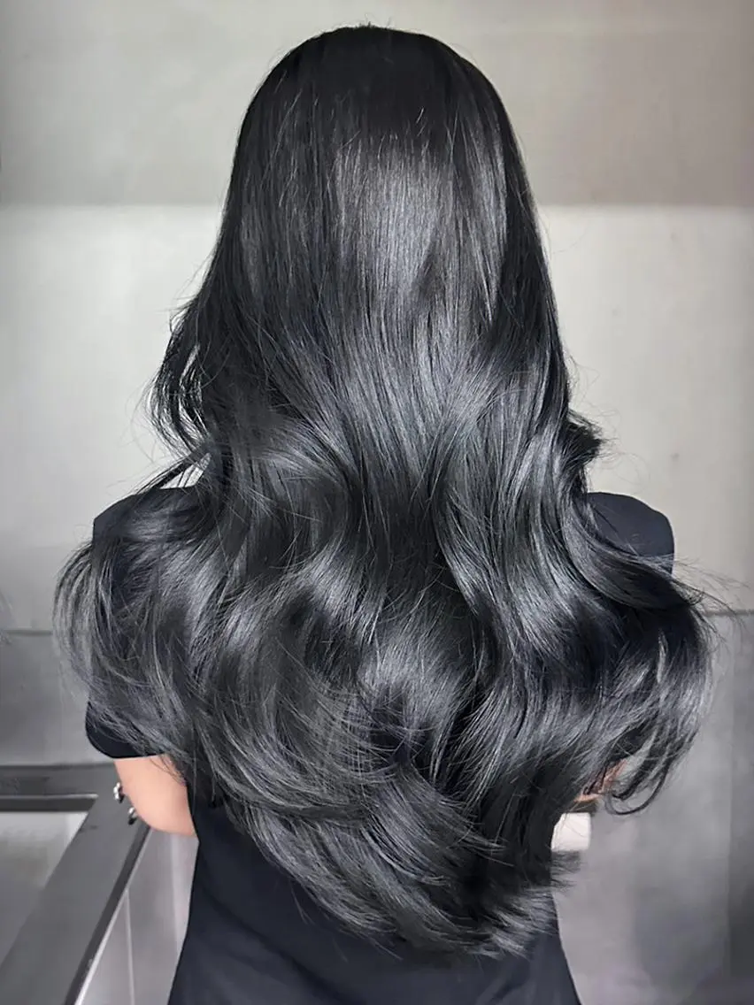 セミロング カラー ブルーカラー ブルーグレー カット ヘアカラー トリートメント ITbyALBUM 藤沢店のヘアスタイル