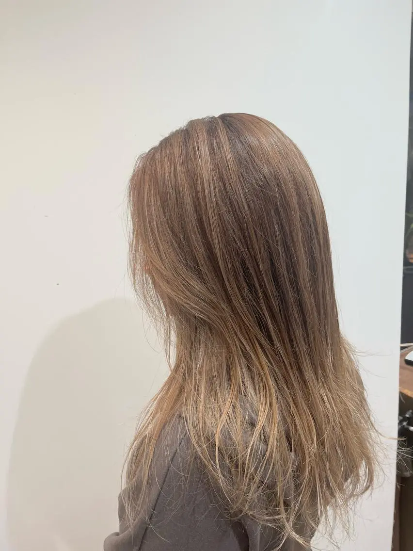 ロング 和田 琉々香のヘアスタイル