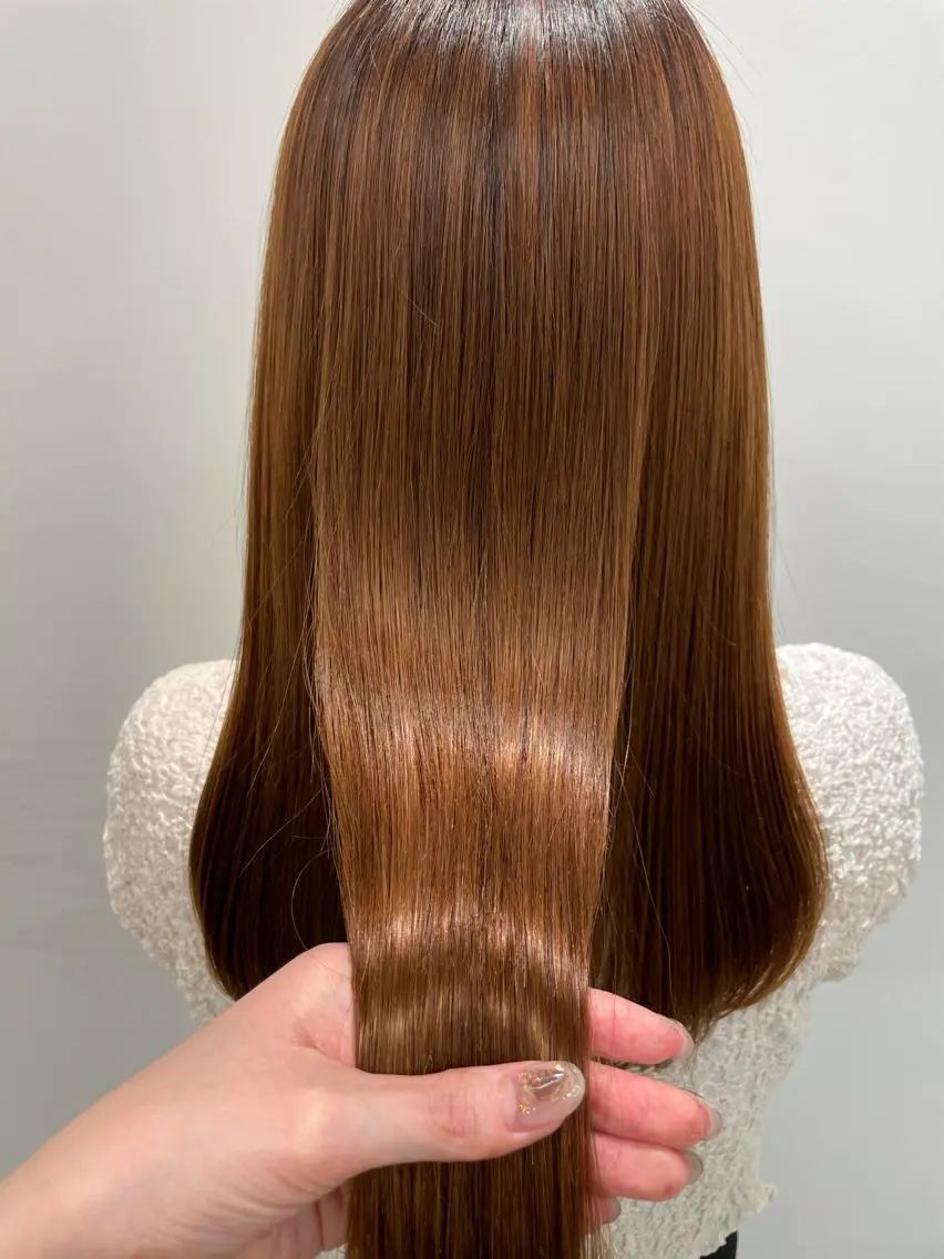 セミロング 髪質改善 ひろせ かなのヘアスタイル