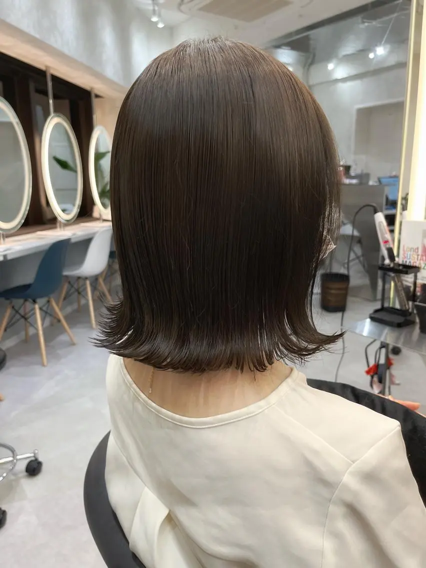 セミロング カラー ヘアアレンジ ヘアカラー トリートメント ヘアセット ボブ｜韓国｜美髪矯正 ｜amika🌙のヘアスタイル