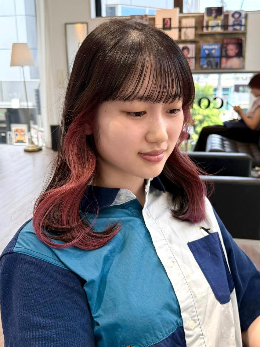 ミディアム カラー カット ヘアカラー トリートメント 南 優衣のヘアスタイル
